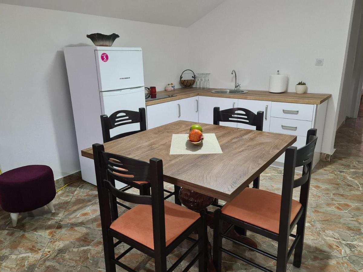 Nikšić Js Apartmani מראה חיצוני תמונה